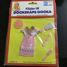 Vintage Small Dolls Clothes