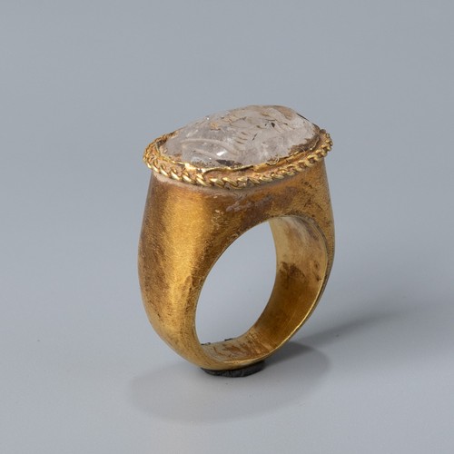 Ancient roman gold ring - ancient,