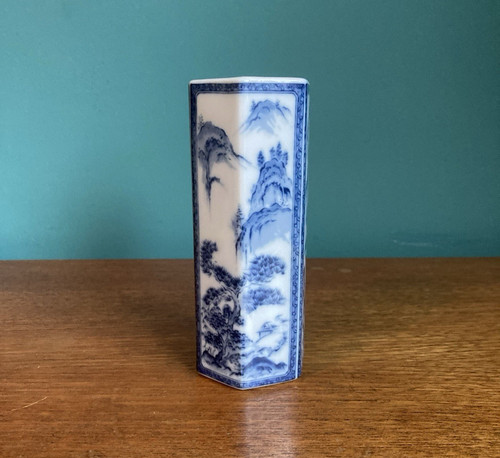 Hexagonal chinese blue - &, white