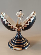 A. Elliott  ELVIS PRESLEY Musical Porcelain Egg 'Can't Help Falling In Love'