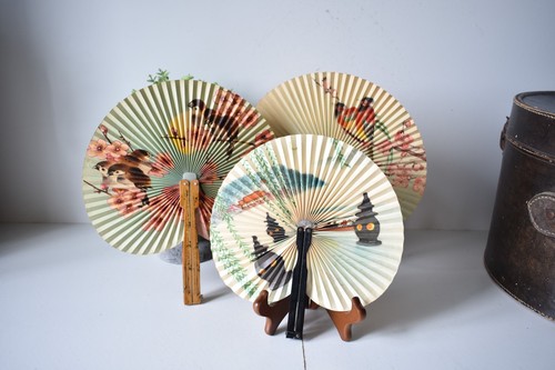 Vintage ladies folding hand - vintage,