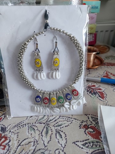 Unbranded matching jewellery - matching,