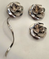 Vintage Silver Tone Flower