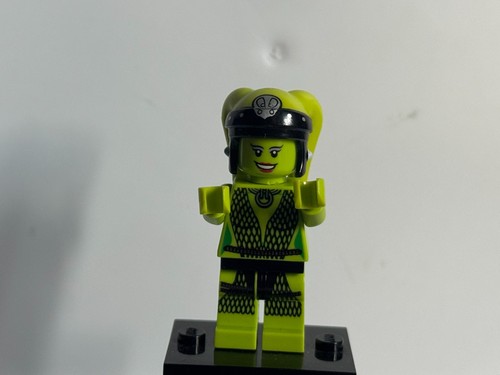 Lego star wars oola minifigure - lego,