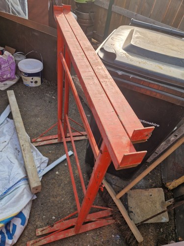 Bricklayer builder trestles - bricklayer,