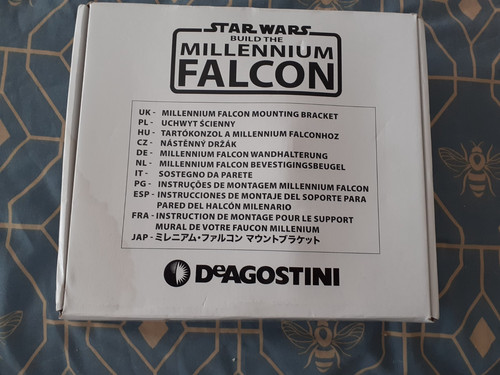 Deagostini millennium falcon - deagostini,
