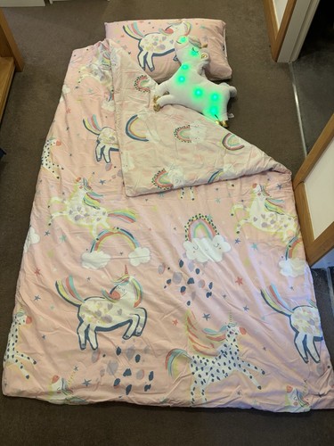 Girls glow the dark unicorn - in,