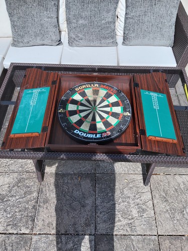 Gorilla dart board and - dart,