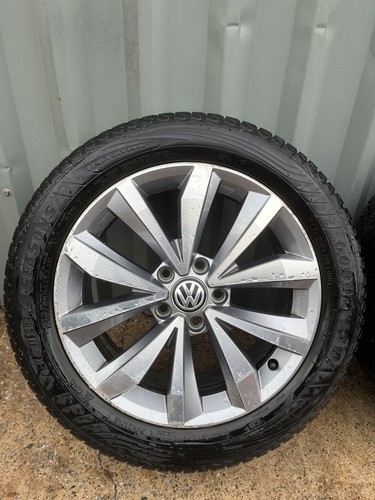 Genuine volkswagen roc - vw,