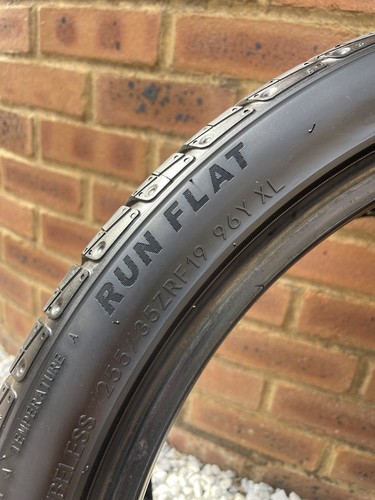 Churchill run flat - 4, tyres
