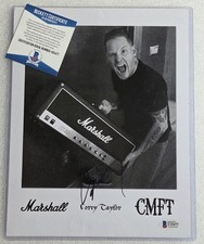 COREY TAYLOR 8X10 PHOTO SIGNED