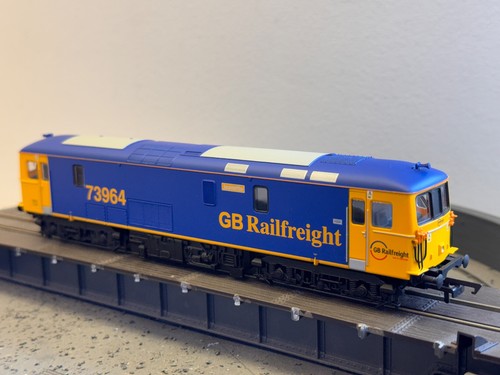 Hornby r3910 gauge class - hornby, 73
