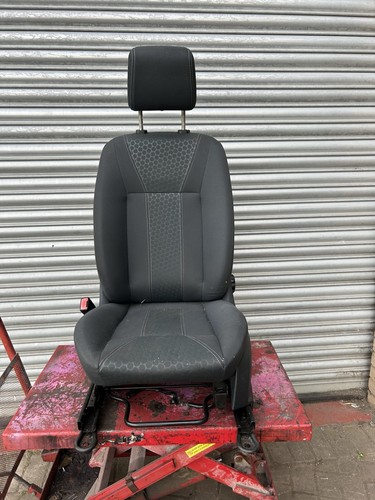 Ford fiesta front seat - front, 5