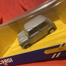 CORGI 1/36 - C330/6 MINI CITY