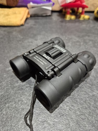 Hawke 8x21 compact binoculars - hawke,