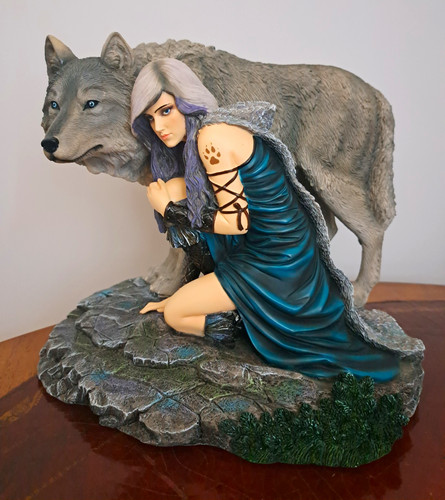 Anne stokes protector - anne, '