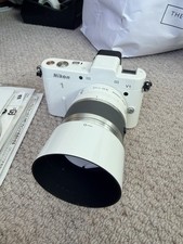 Nikon 1 V1 White Mirrorless