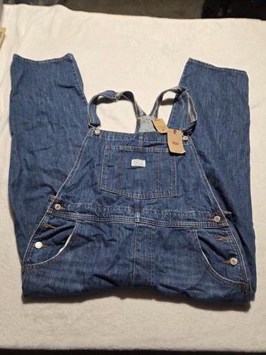 Nwt levi strauss co two - nwt, &