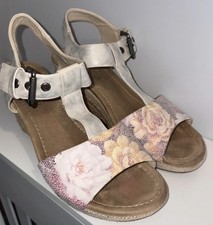 Ladies Pavers UK 7 Floral