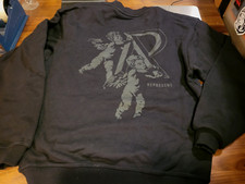 Men's Size SMALL Represent