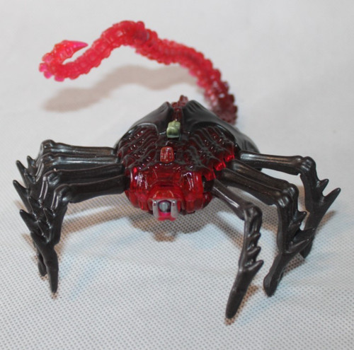 Alien queen face - hugger, action