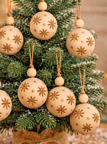 Sass belle snowflakes wooden - &,