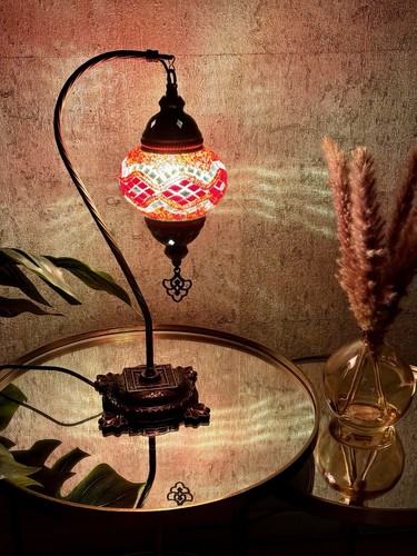 Red turkish mosaic desk - mosaic, lamp