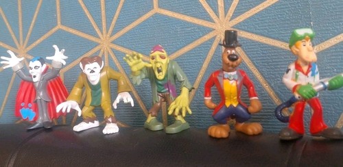 Scooby doo figures monsters - scooby,