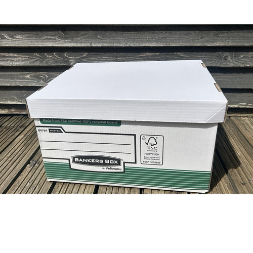 Bankers box fellowes - by,