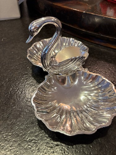Vintage shell shaped swan - shell-shaped,