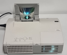 HITACHI CP-A222WN 3LCD HDMI