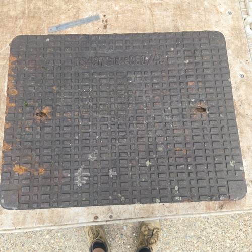 Cast iron manhole - manhole, cover