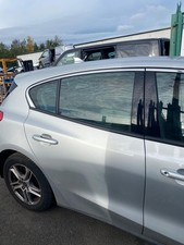 Ford Focus zetec mk4 drivers side rear door silver