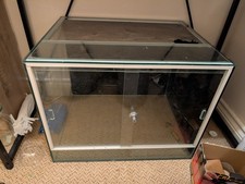 Glass Vivarium With Mesh Roof And Sliding Doors