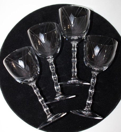 Fostoria wine glass heraldry - wine,