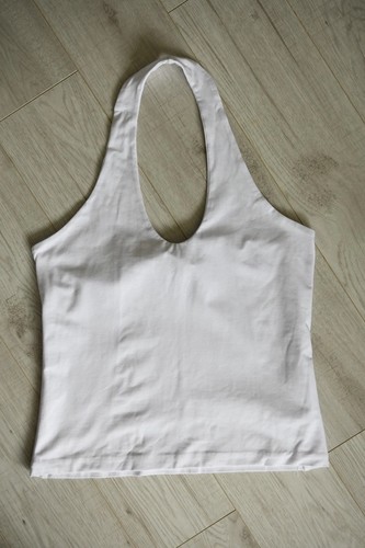 White halter neck stretch - neck,