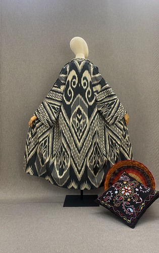 Uzbek silk ikat - , chapan/cotton
