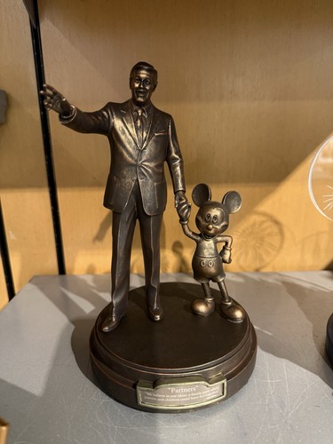 Disney parks 2026 walt mickey - disney,