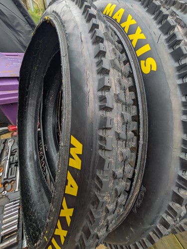 Maxxis high roller - high, +