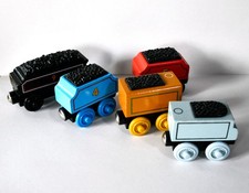 Wooden Railway 5 x TENDERS  *