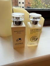 Set of Two Liz Earle 50 ml Botanical Essence No 15 And No 100 Eau de Parfum