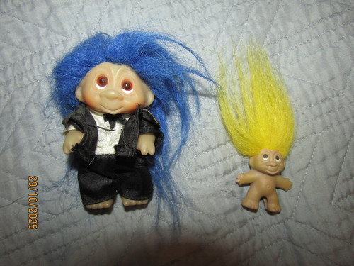 Rare groom vintage small - rare, dam