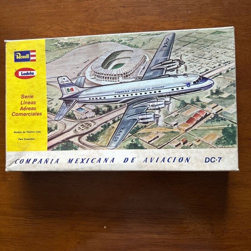 Revell 122 mexicana airlines - revell,