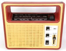 Vintage 1970s Portable AM/FM