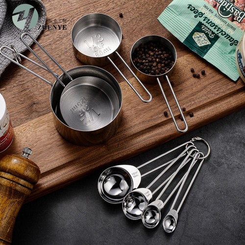 Stainless steel measuring cups - stainless,