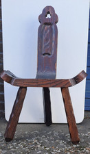 ANTIQUE HAND CARVED OAK 3 LEGGED SMALL  (CHILDS ?) SPINNING CHAIR 30 INCHES HIGH