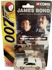 1999 Corgi James Bond 007 The Spy Who Loved Me Lotus Esprit Diecast Model & Card
