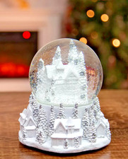 Lovely Snowy Village Wind Up