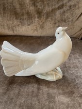 Lladro Dove Figurine, 1015