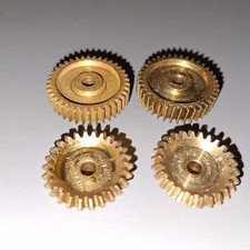4 X (2 X #30/31)*BRIGHT* BRASS MECCANO  1" GEAR WHEEL/26T BEVEL GEAR(ALL STAMPED